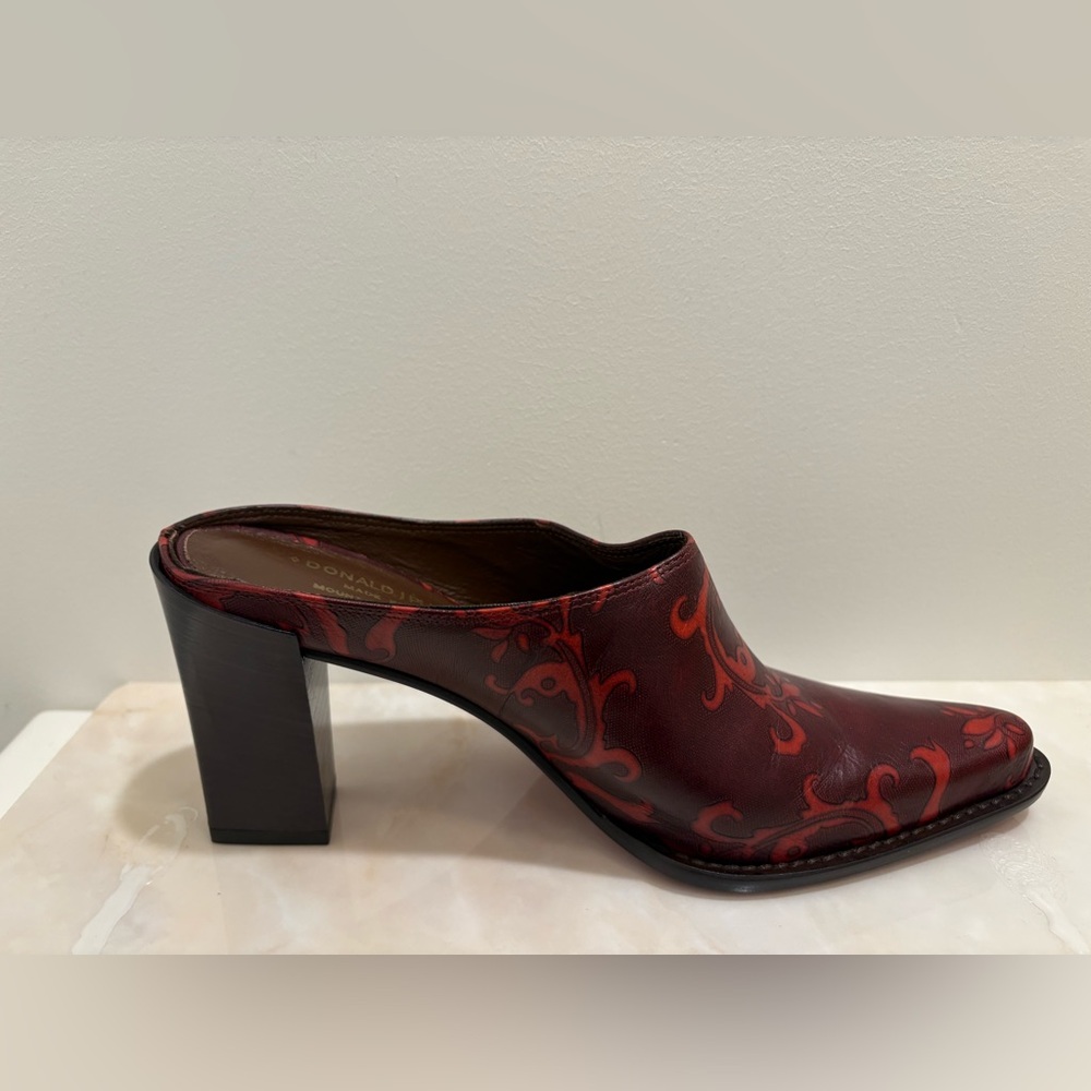 Exquisite Vintage Donald J. Pliner Red Boot Mules Elegant Design